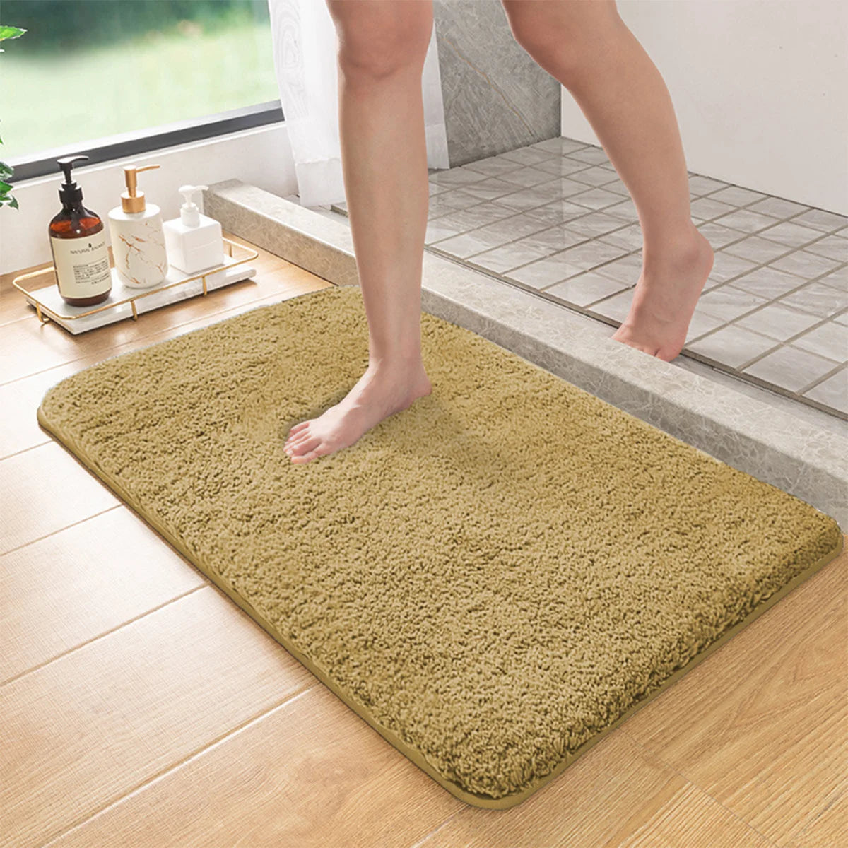 Long-Pile Absorbent Non-Slip Bathroom Mat