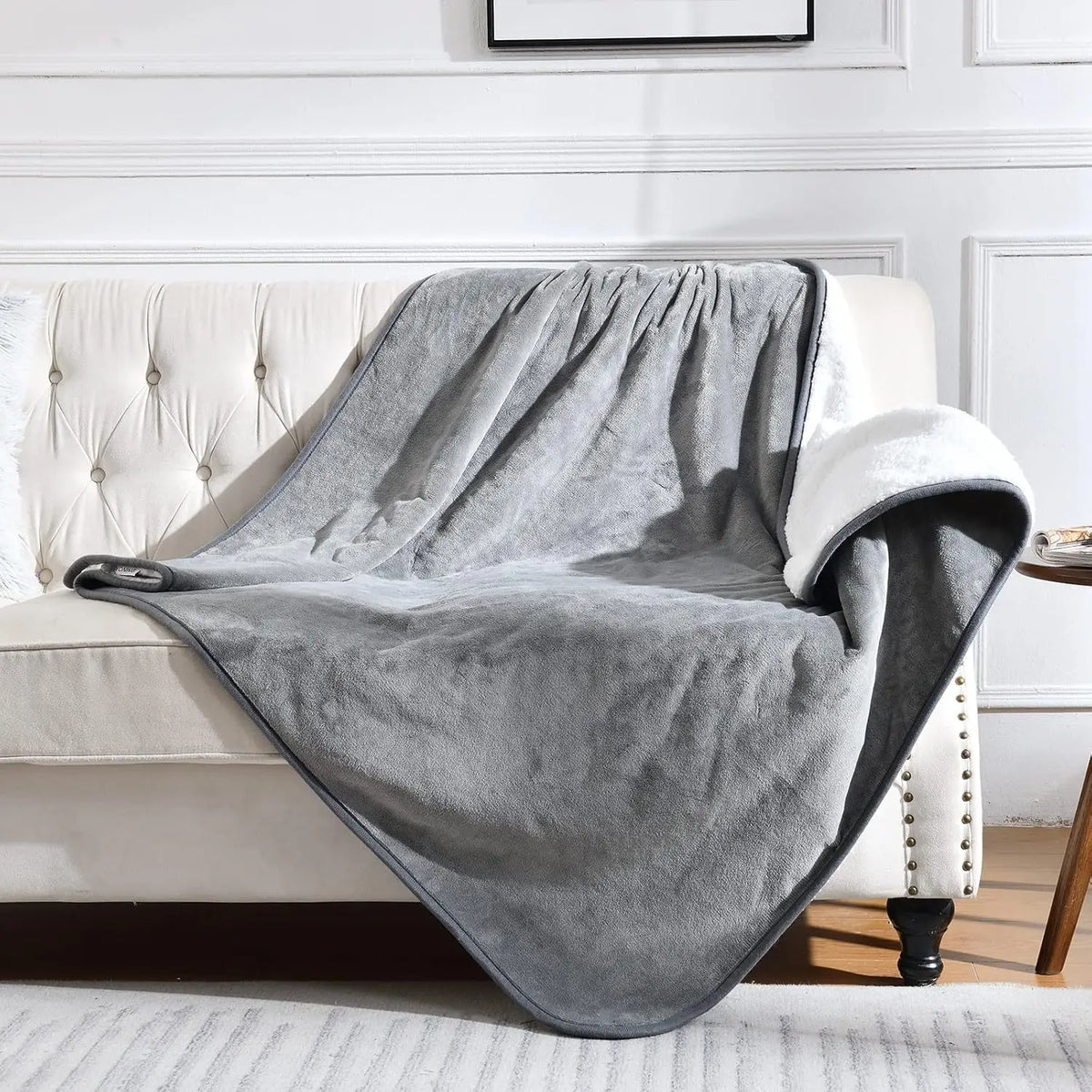 Waterproof Reversible Throw Blanket — 100 × 150cm
